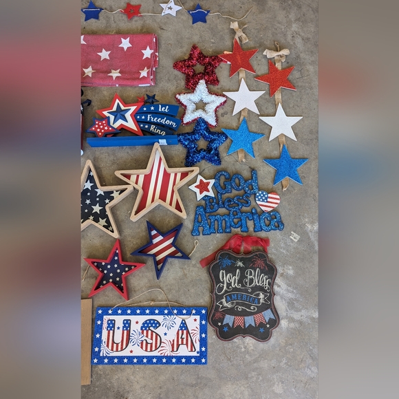 🇺🇸 4th of July Decor - Picture 2 of 4